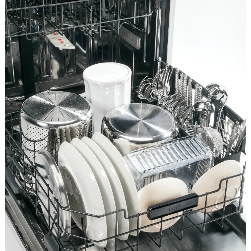 GE Cafe Series Dishwasher Model CDT865SSJSS Inv# 21861