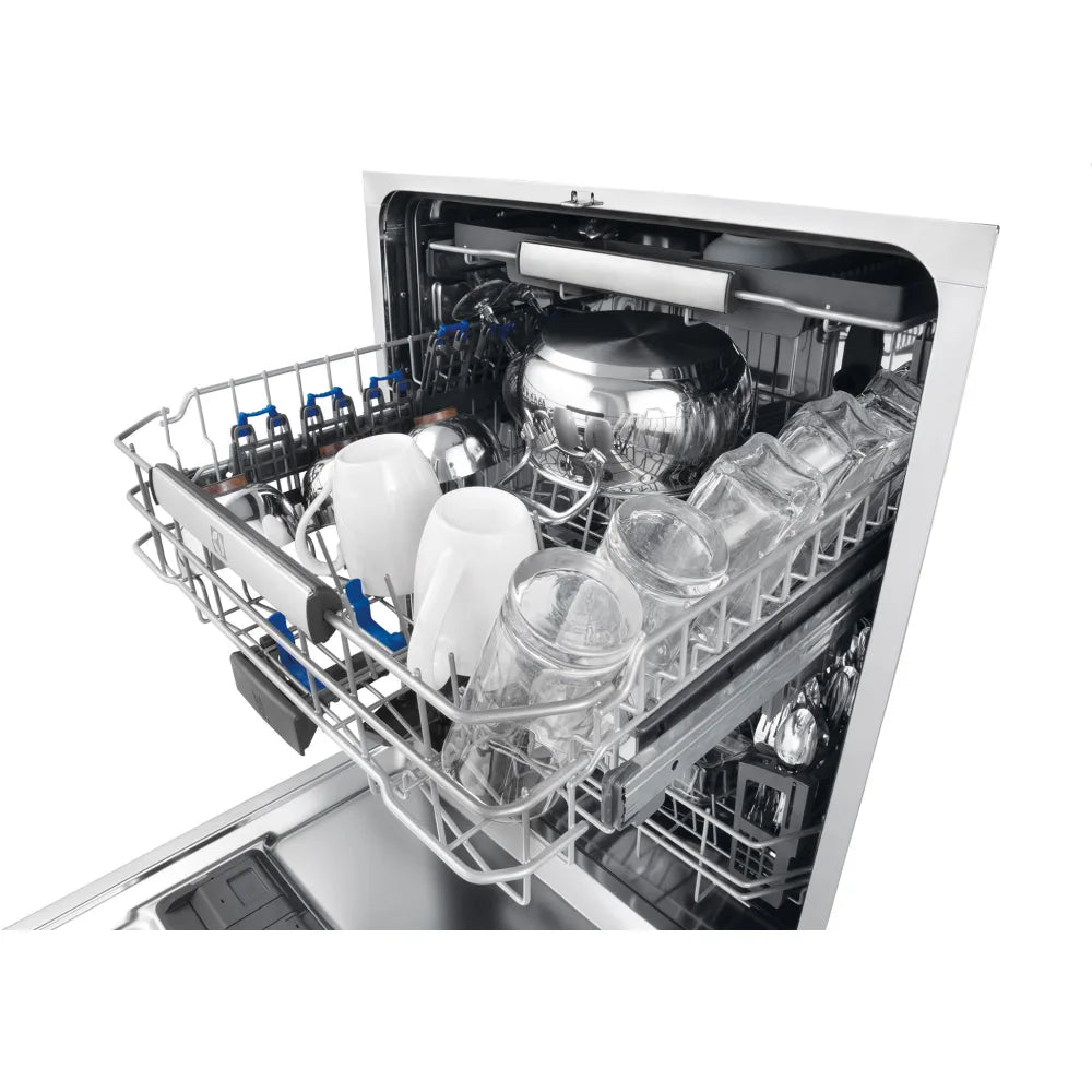 Electrolux Stainless Steel Dishwasher Model EI24ID81SS Inv# 22201