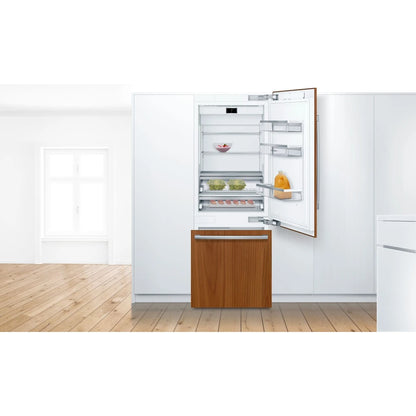 Bosch Benchmark Series Refrigerator Model B30IB900SP Inv# 6476